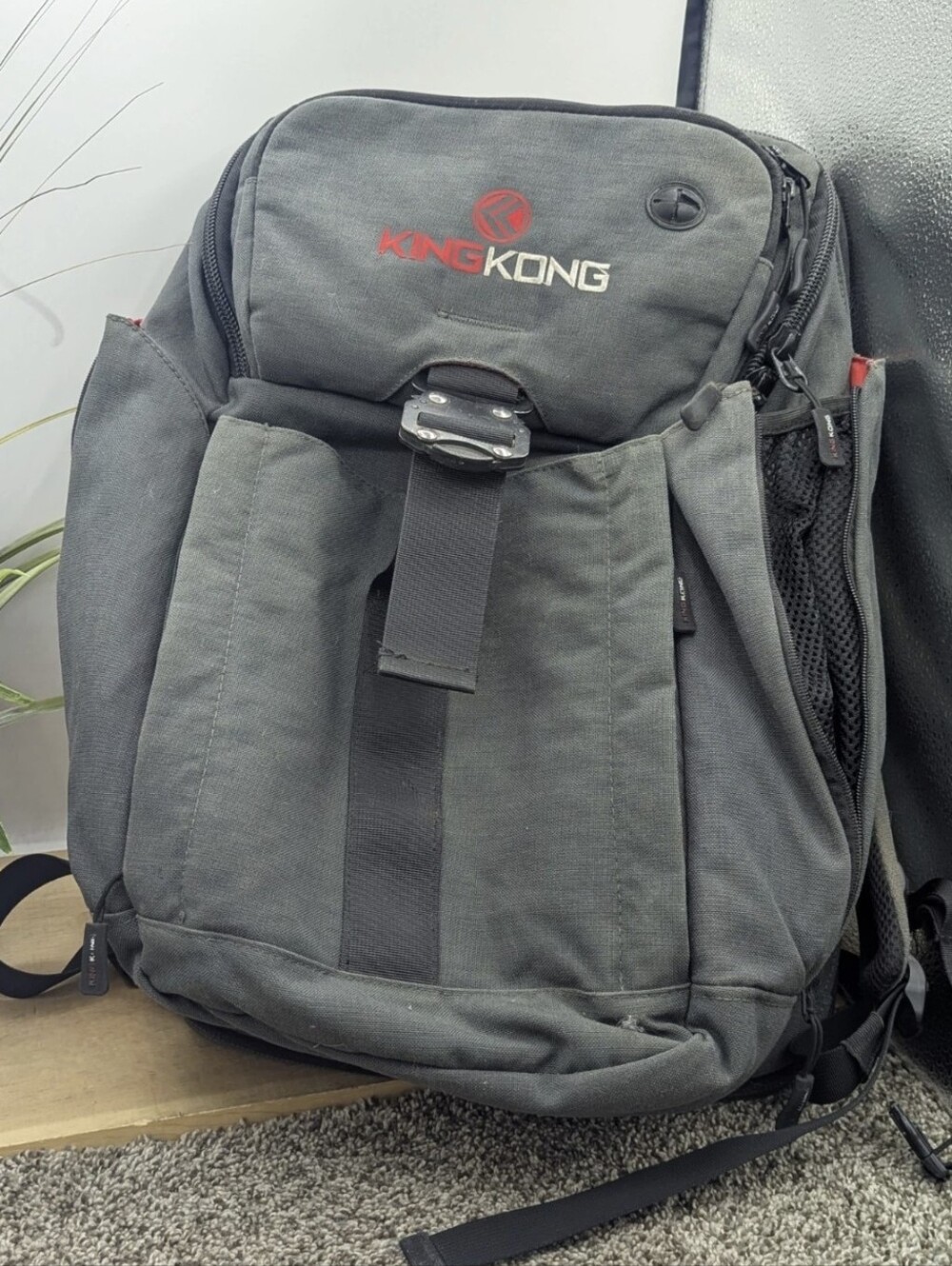 KNKG King Kong Gym Travel Hiking Backpack Gray Red Interior